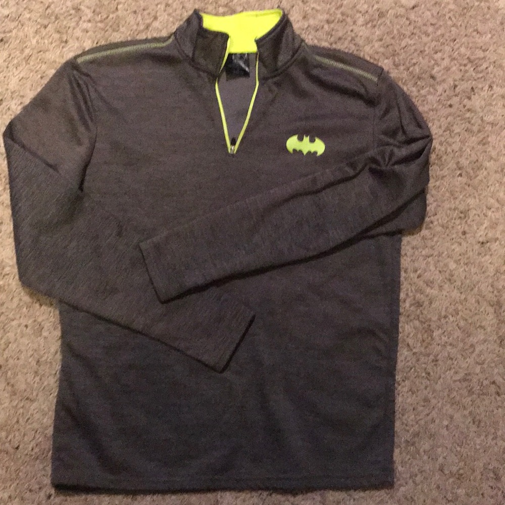 DONATING SOON!!  Comfortable Batman pullover.